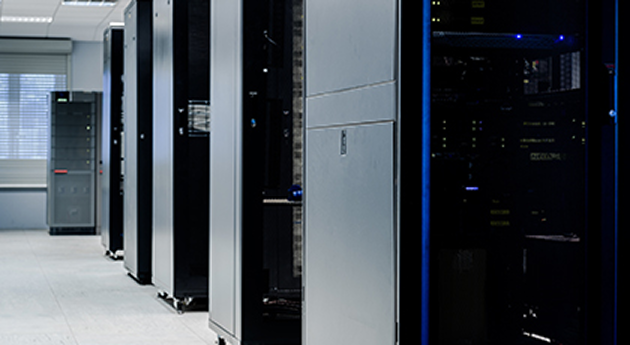 工場／倉庫・研究所／データセンターなどの大規模施設の入退室管理